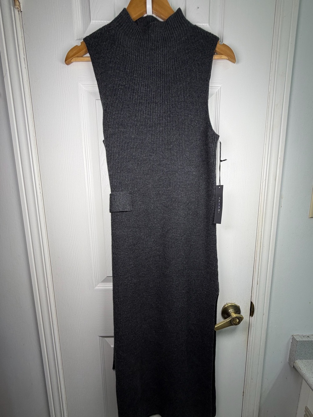 Tahari Charcoal Grey Ribbed Knit Maxi Dress M NWT Merino Wool Quiet Luxury